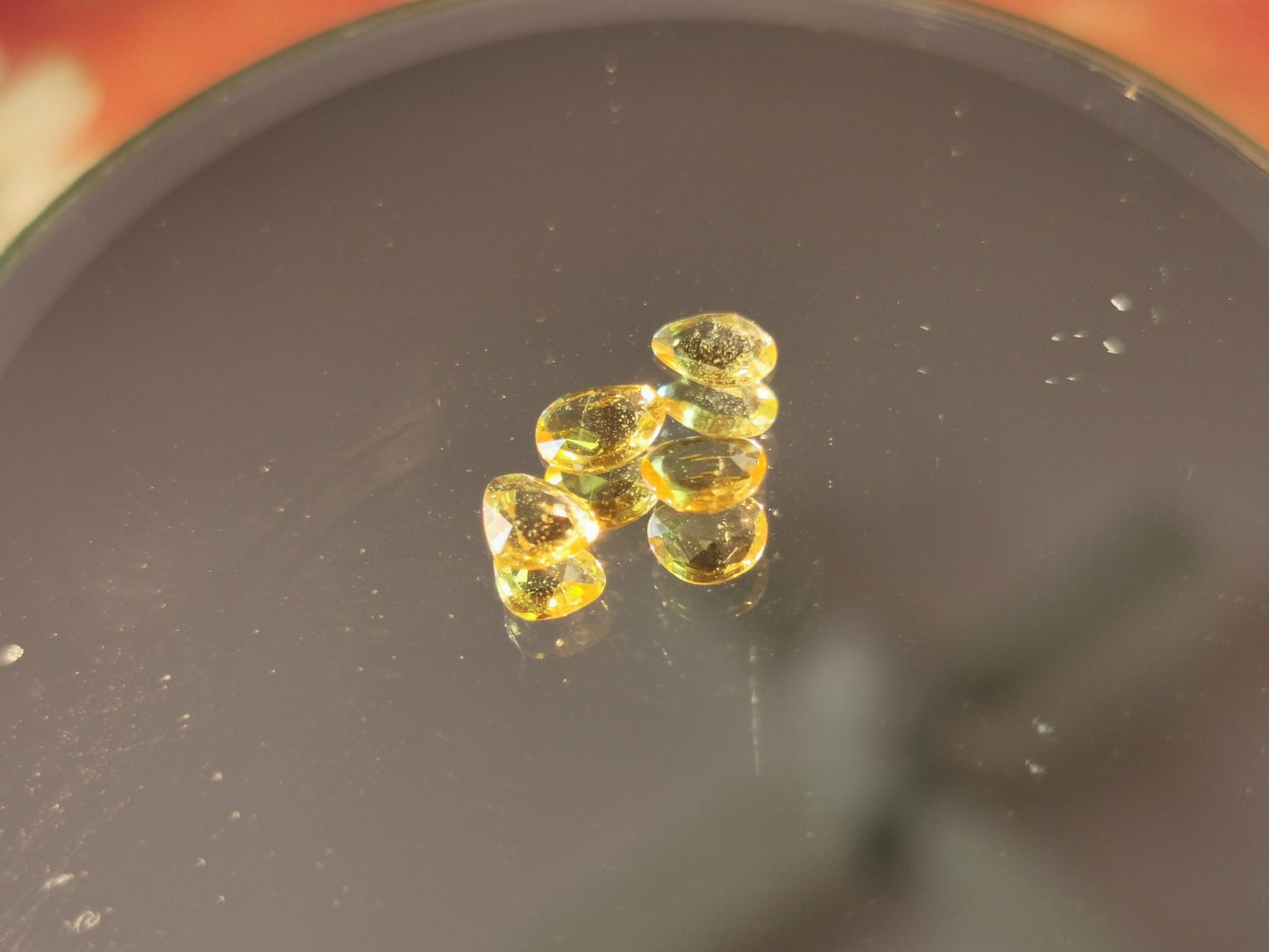 Lotto di 4 Zaffiri arancio taglio rosetta forma fancy 1,45 ct totali