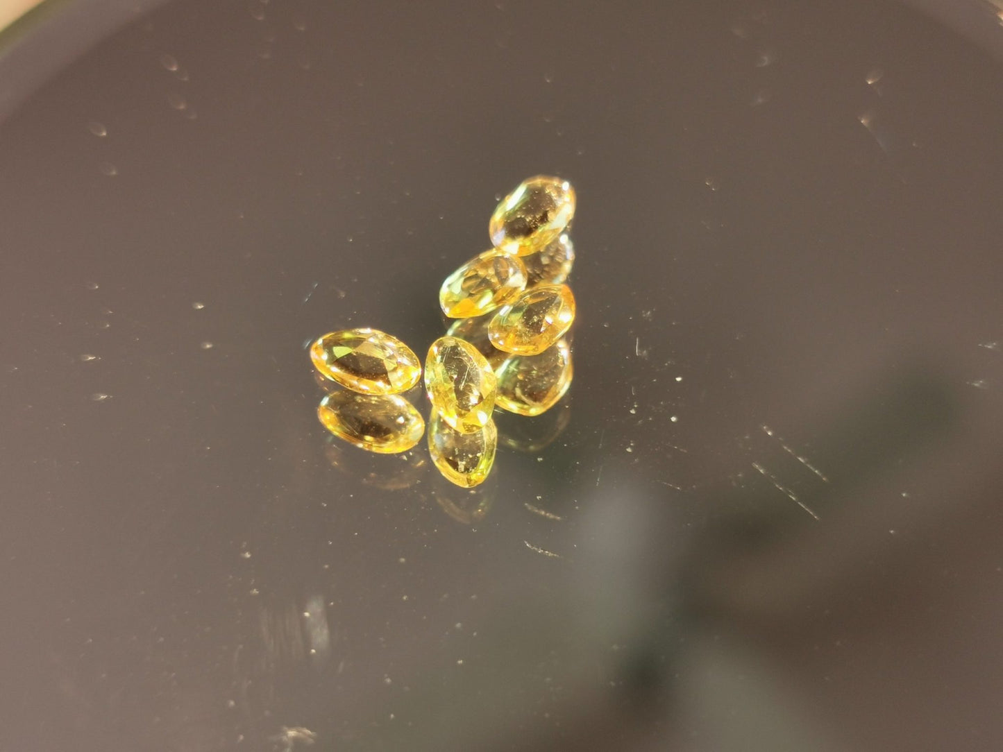 Lotto di 5 Zaffiri arancio taglio rosetta forma fancy 1,05 ct totali