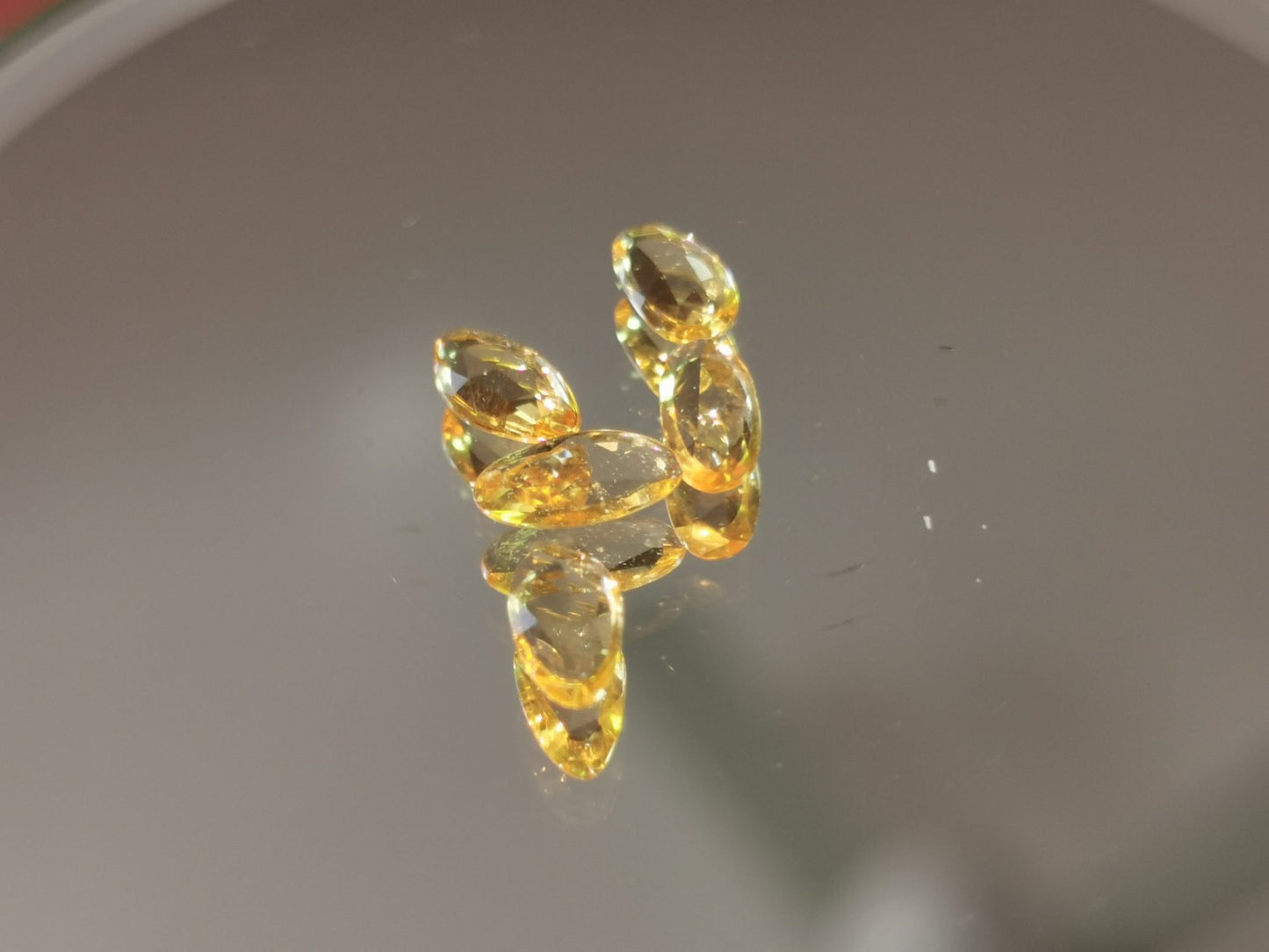 Lotto di 5 Zaffiri arancio taglio rosetta forma fancy 1,79 ct totali