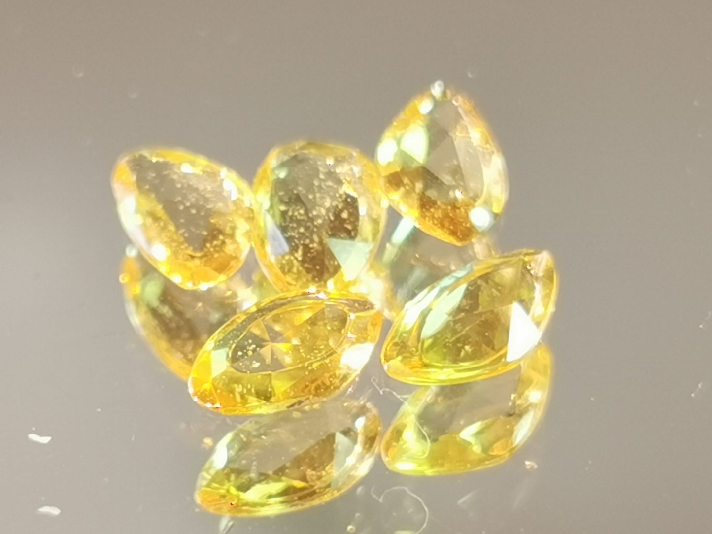 Lotto di 5 Zaffiri arancio taglio rosetta forma fancy 1,39 ct totali