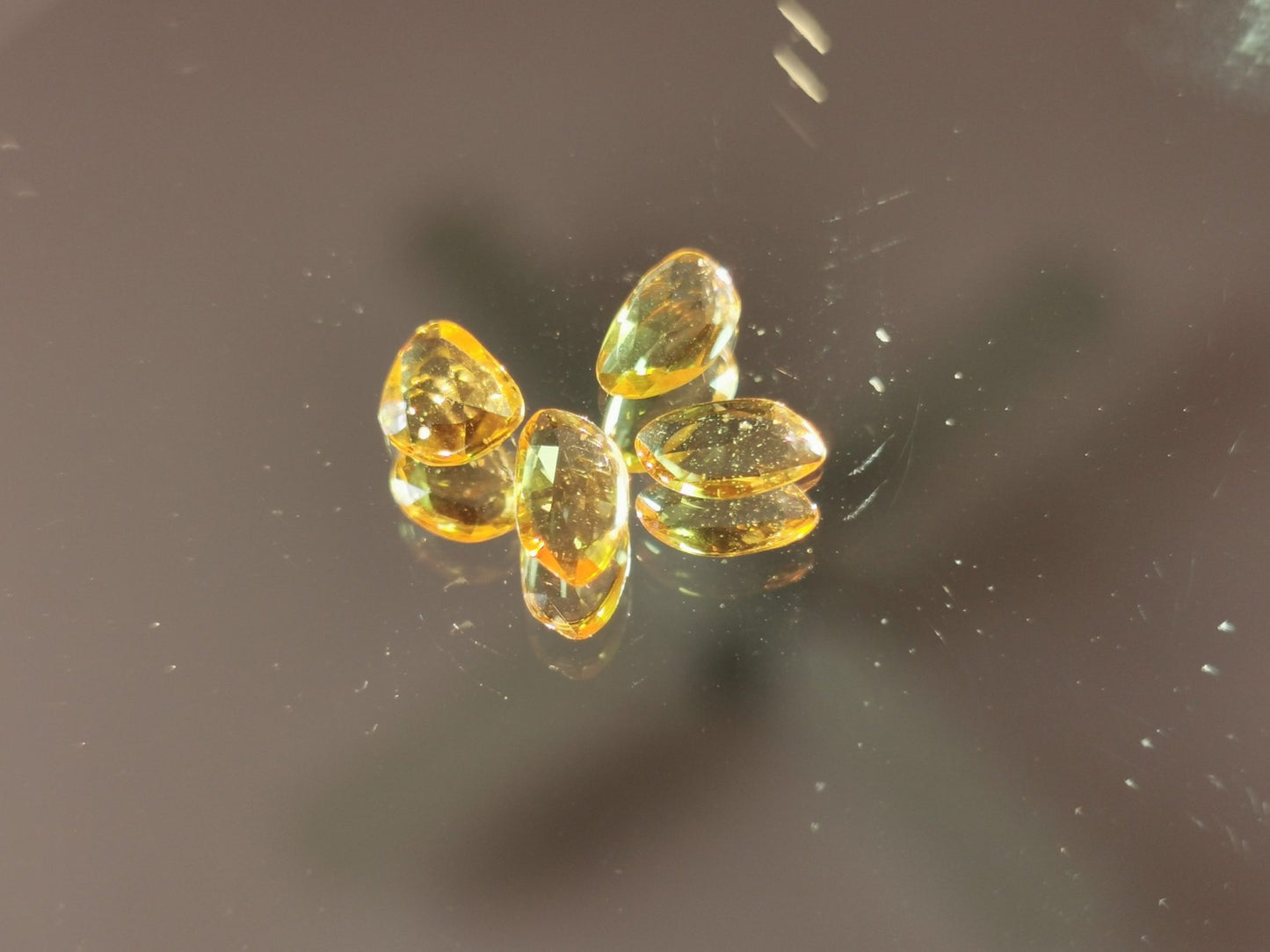 Lotto di 4 Zaffiri arancio taglio rosetta forma fancy 1,64 ct totali