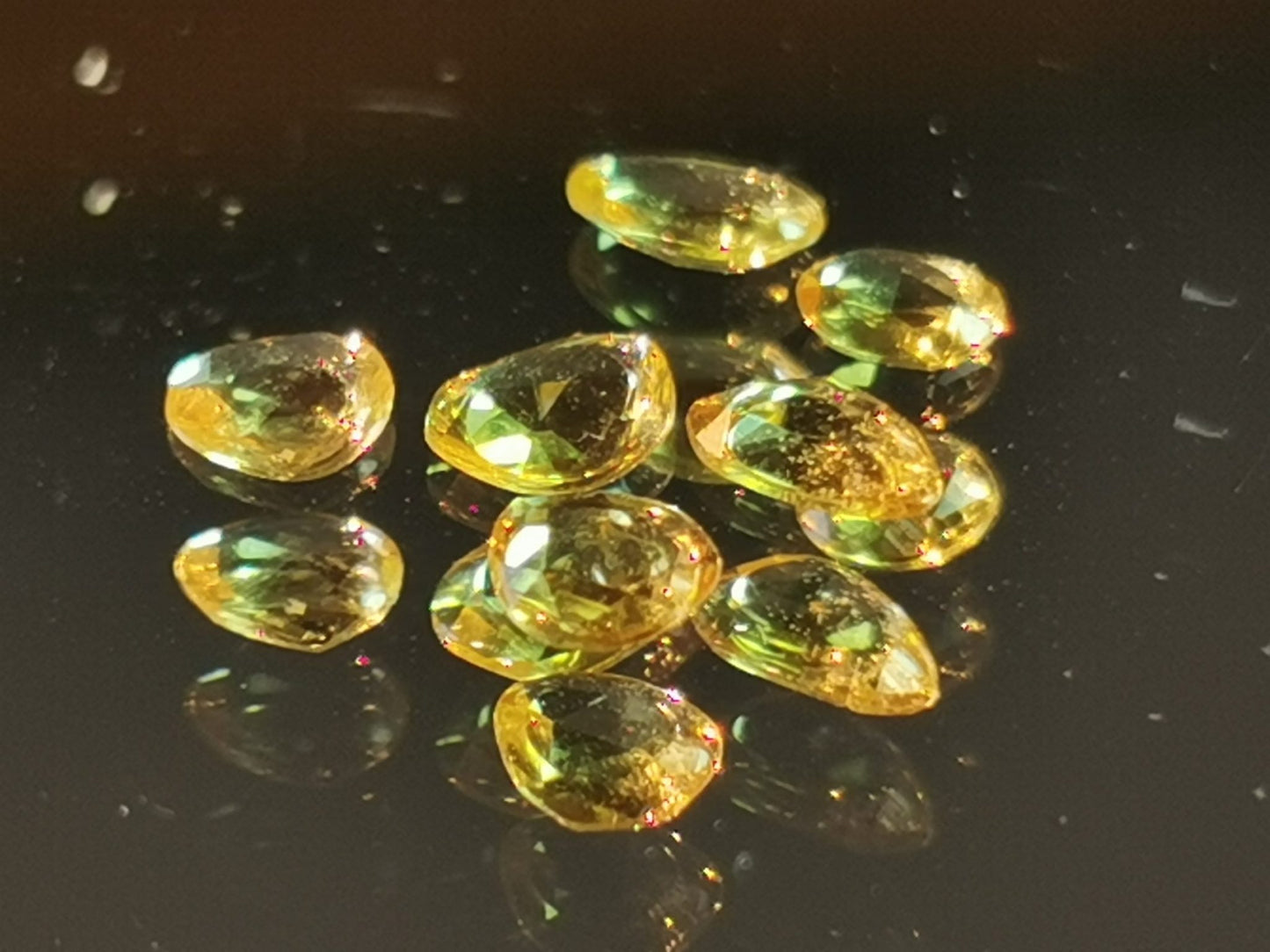 Lotto di 6 Zaffiri giallo taglio rosetta forma fancy 0,78 ct totali