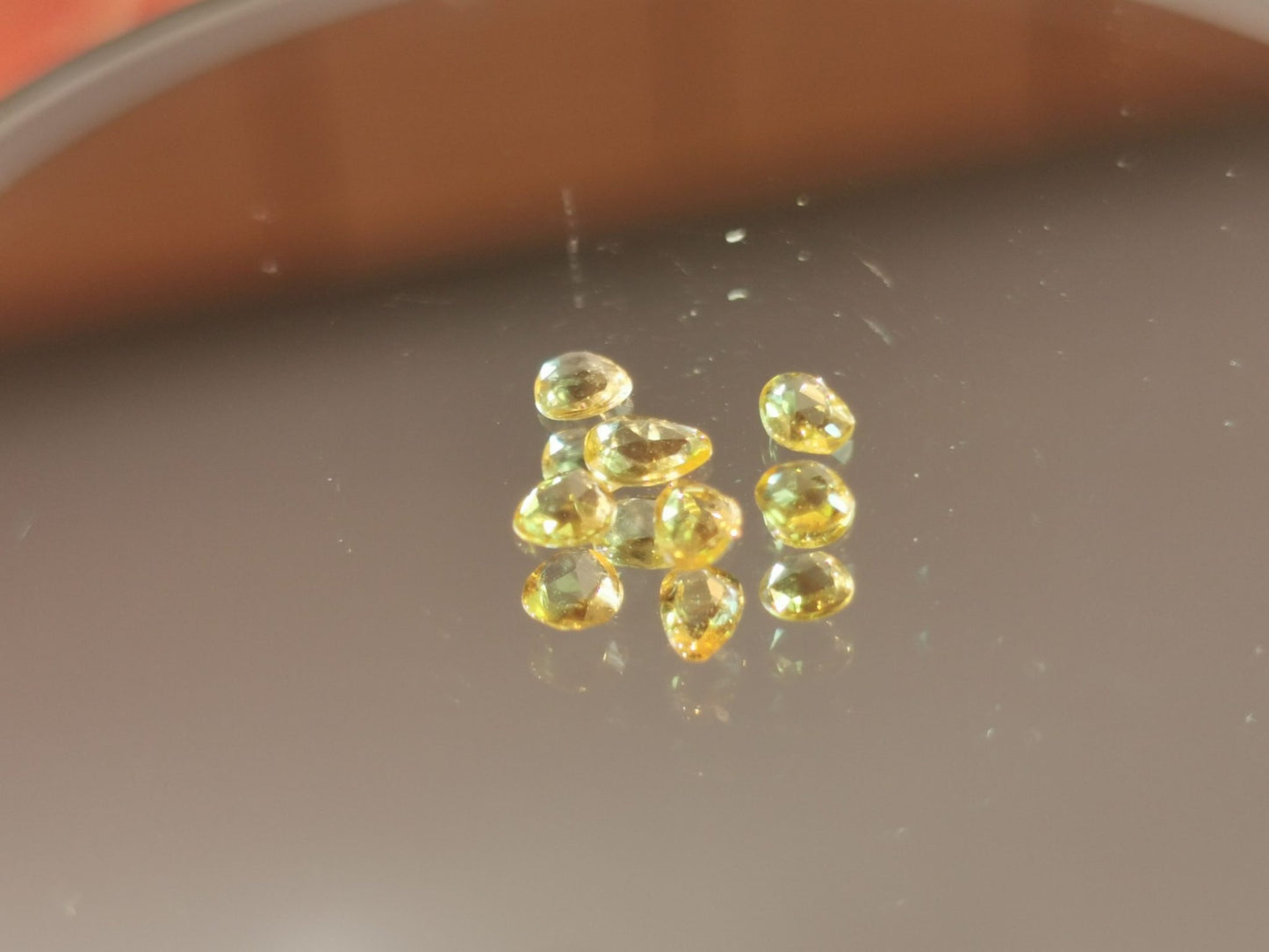 Lotto di 6 Zaffiri giallo taglio rosetta forma fancy 0,78 ct totali