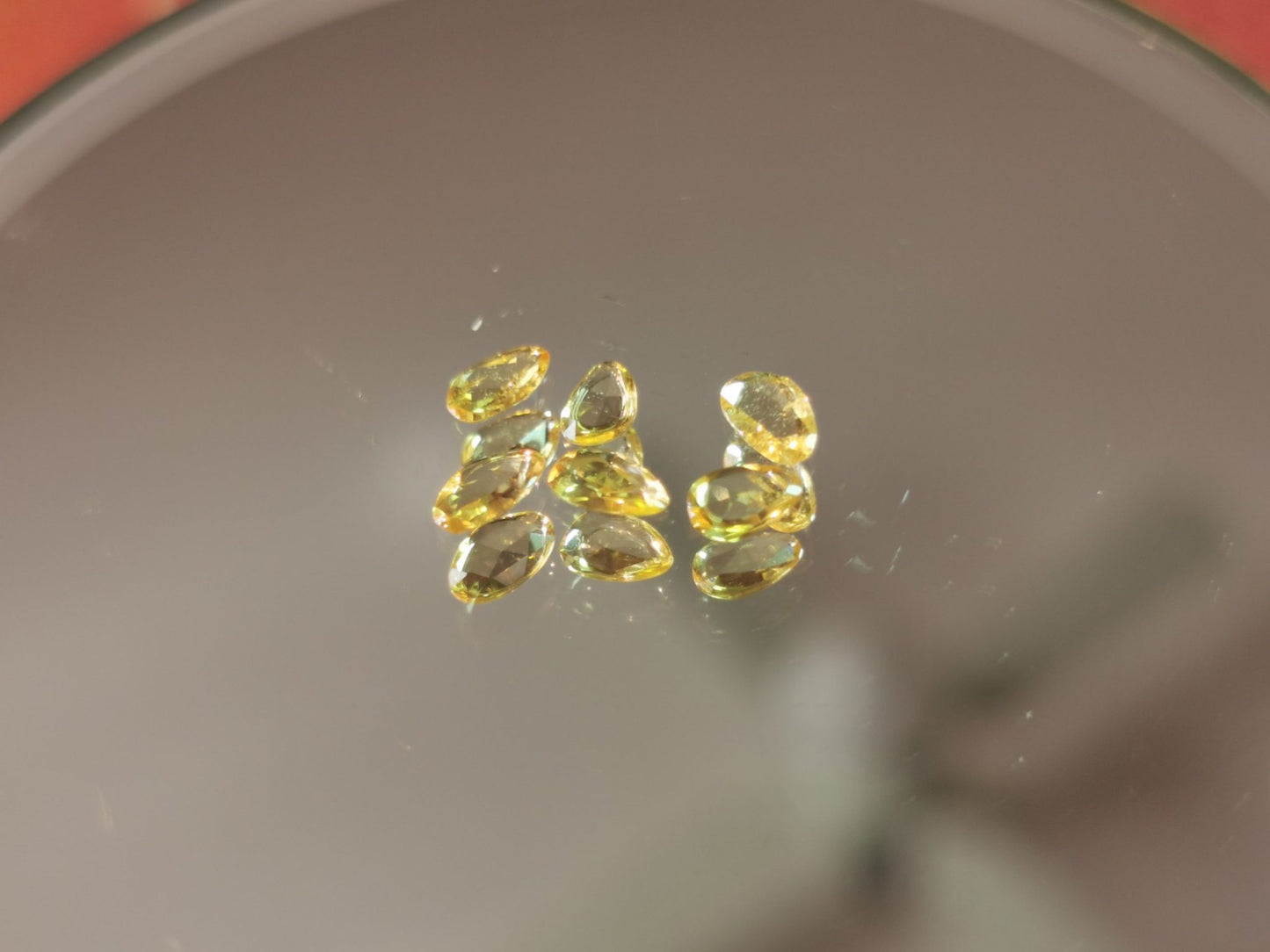 Lotto di 6 Zaffiri giallo taglio rosetta forma fancy 1,08 ct totali