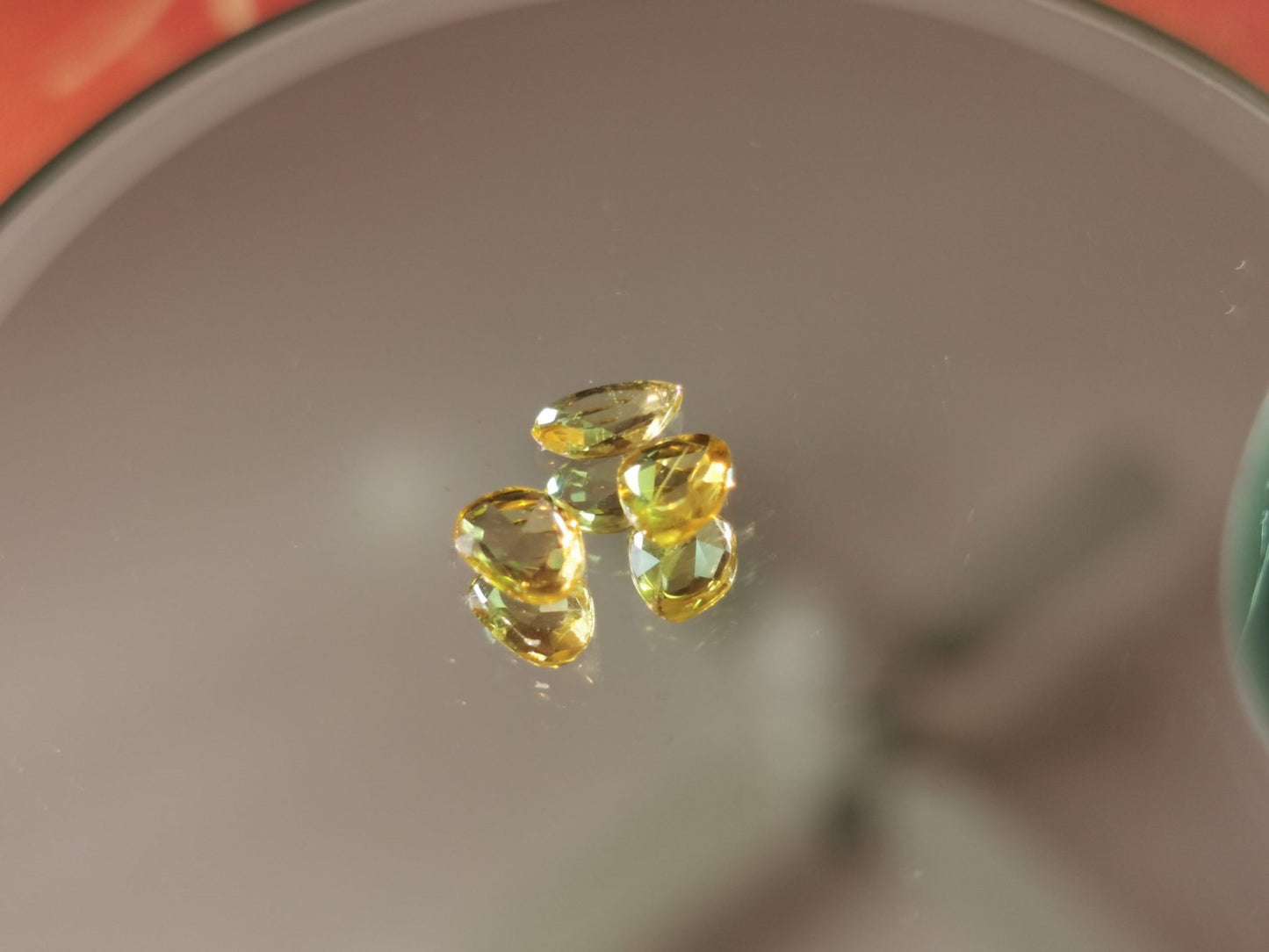 Lotto di 3 Zaffiri giallo taglio rosetta forma fancy 1,56 ct totali
