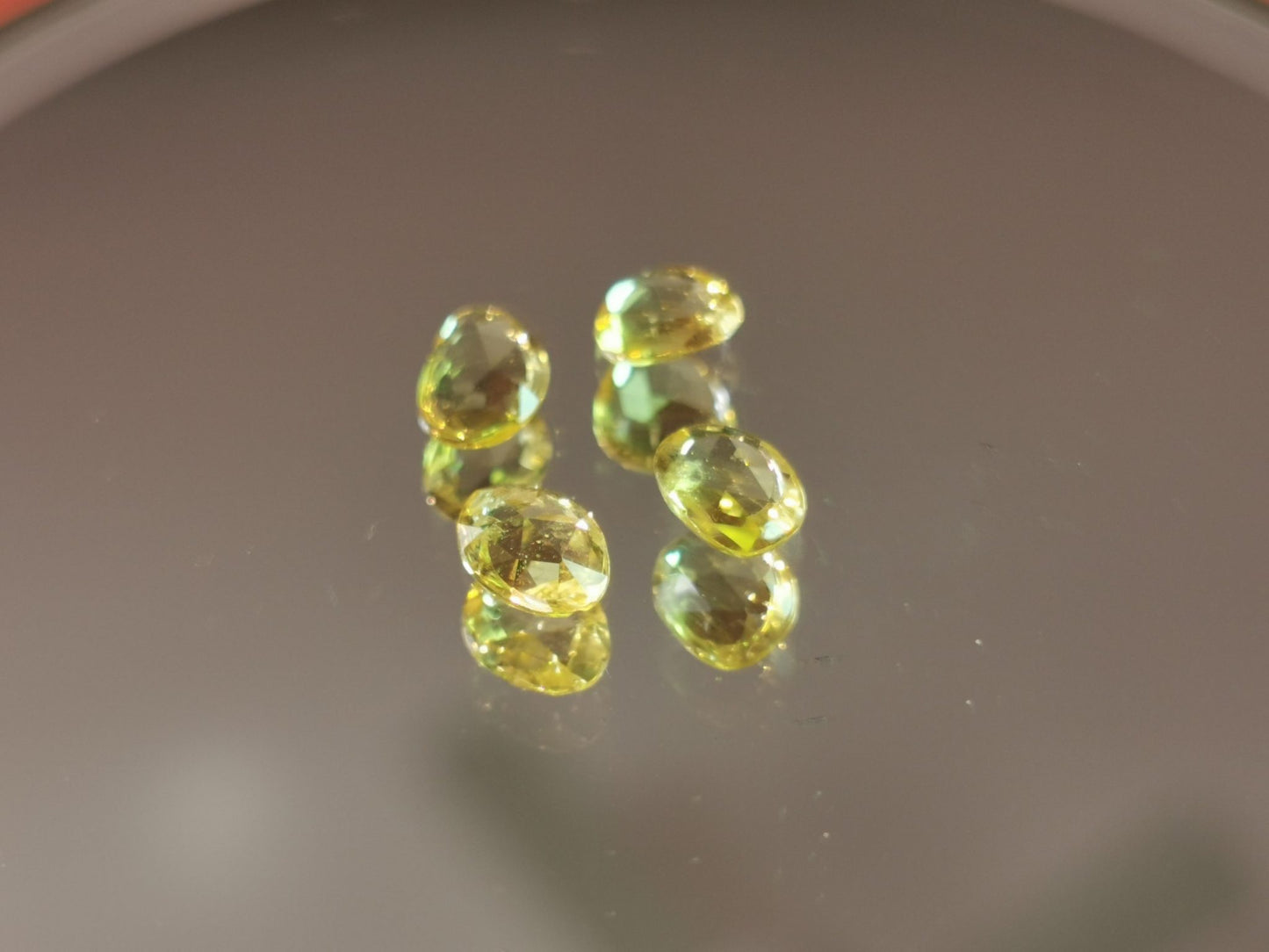 Lotto di 4 Zaffiri giallo taglio rosetta forma fancy 1,79 ct totali