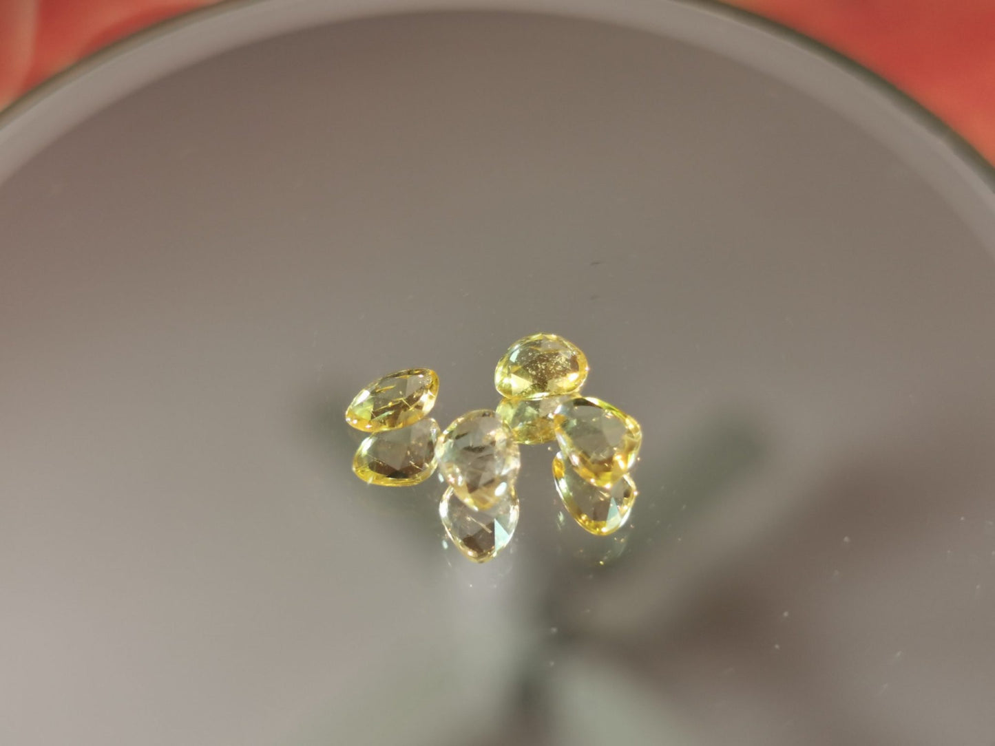 Lotto di 4 Zaffiri giallo taglio rosetta forma fancy 1,29 ct totali