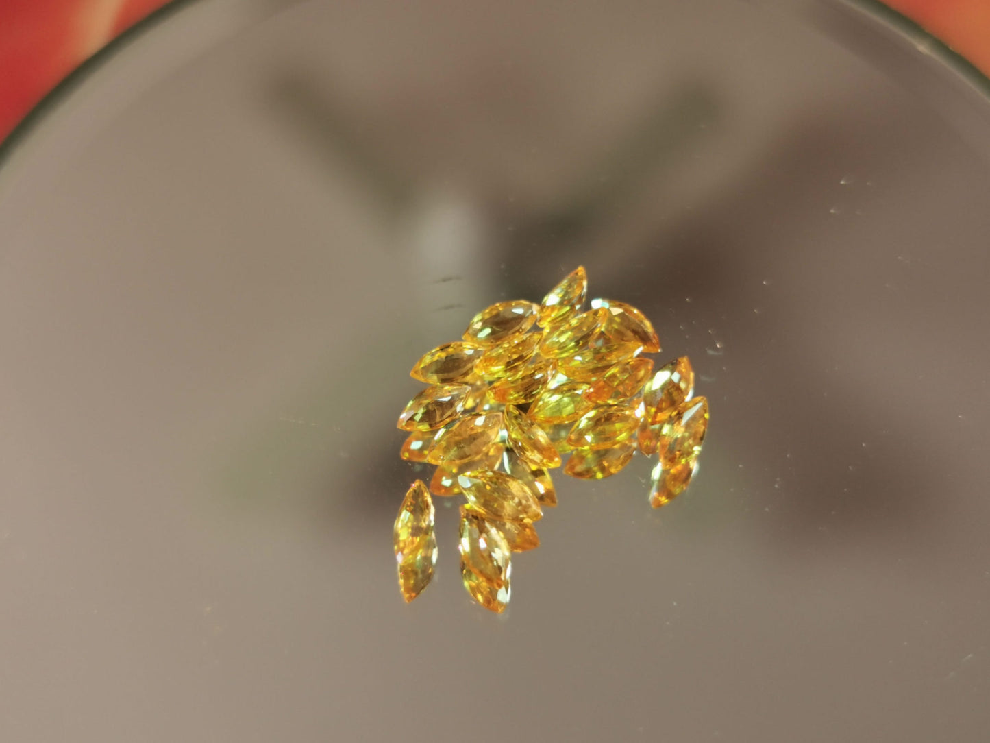 Lotto di 19 Zaffiri giallo taglio marquise 3,28 ct totali