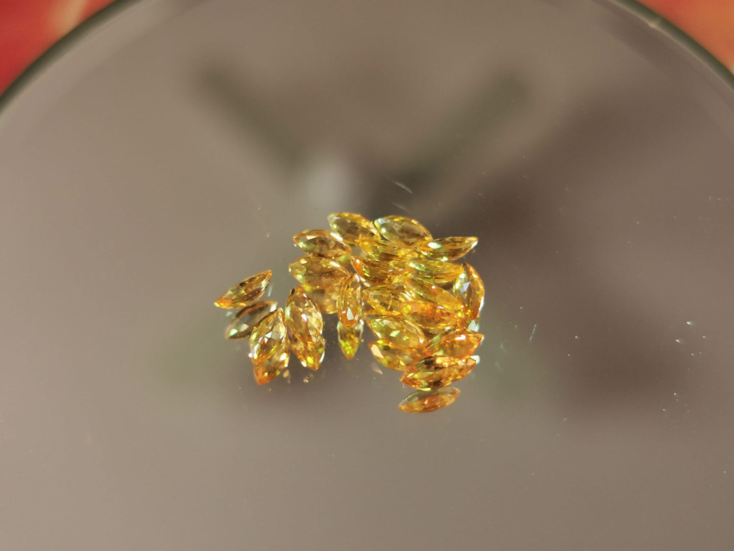 Lotto di 19 Zaffiri giallo taglio marquise 3,28 ct totali