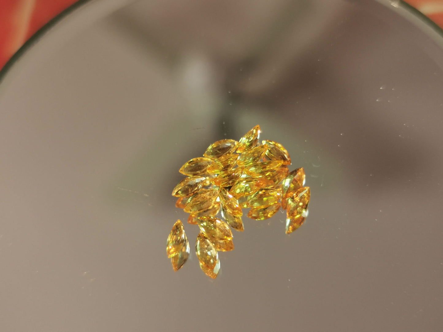 Lotto di 19 Zaffiri giallo taglio marquise 3,28 ct totali