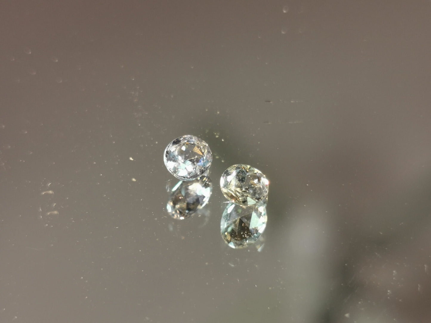 Coppia di Zaffiri taglio ovale 0,71 ct totali
