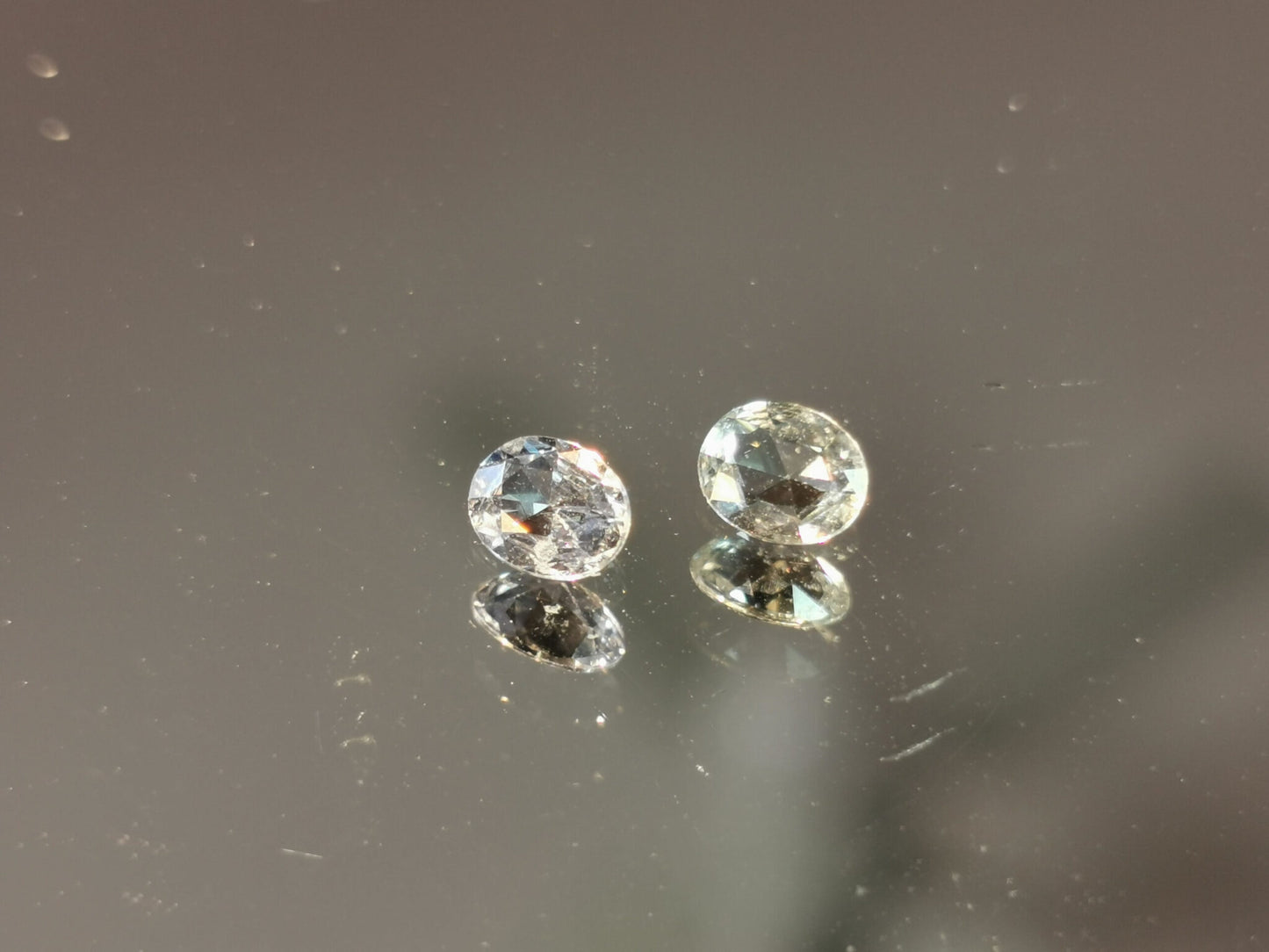 Coppia di Zaffiri taglio ovale 0,71 ct totali