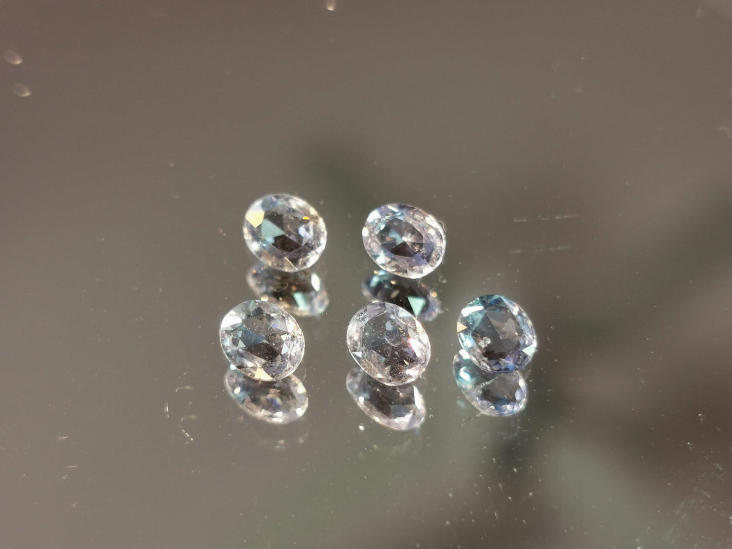Lotto di 5 Zaffiri taglio ovale 1,65 ct totali