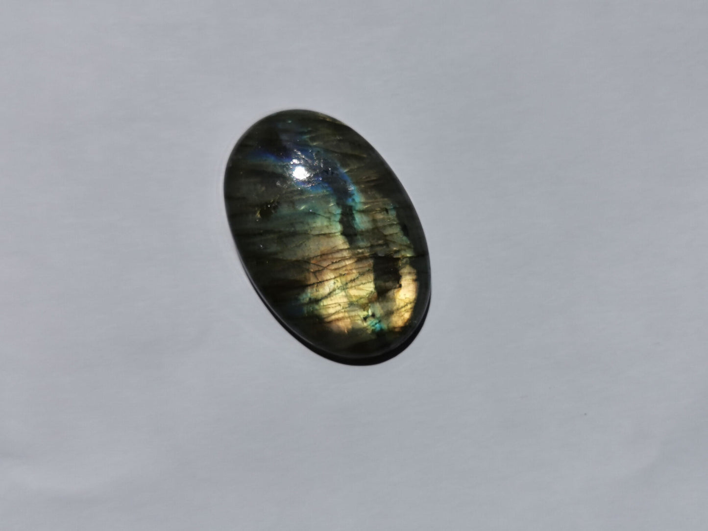 Labradorite taglio ovale cabochon 81,84 ct