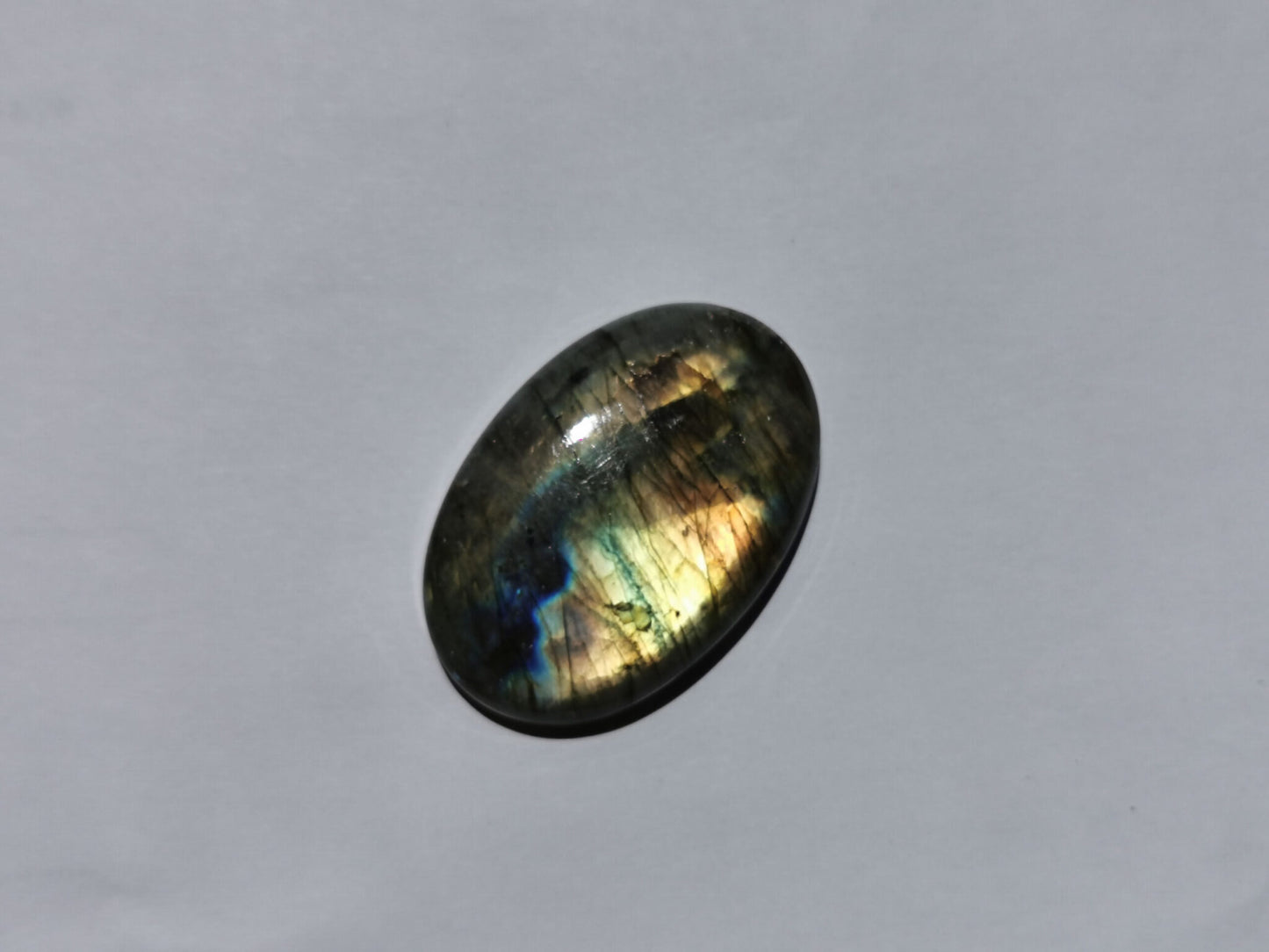 Labradorite taglio ovale cabochon 81,84 ct