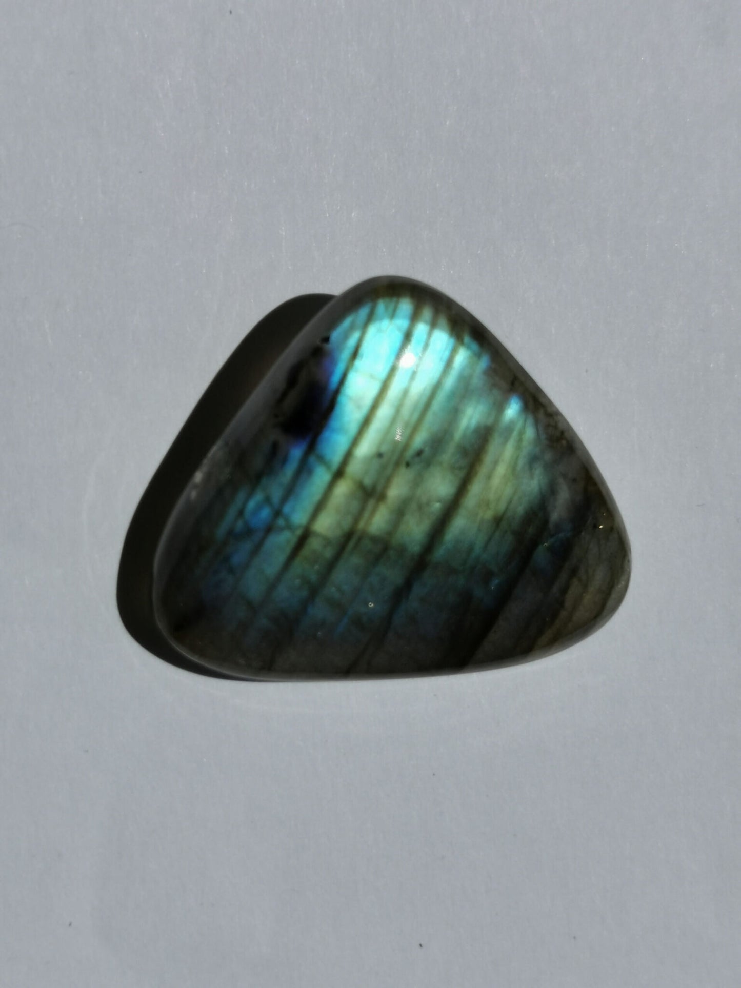 Labradorite taglio fancy cabochon 46,71 ct