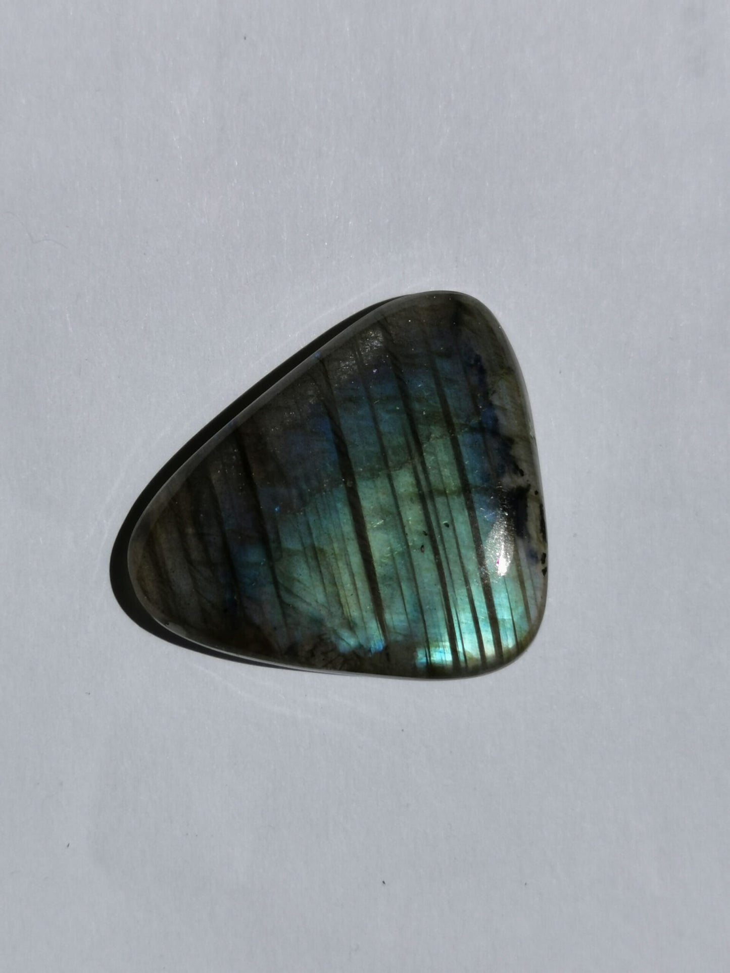 Labradorite taglio fancy cabochon 46,71 ct