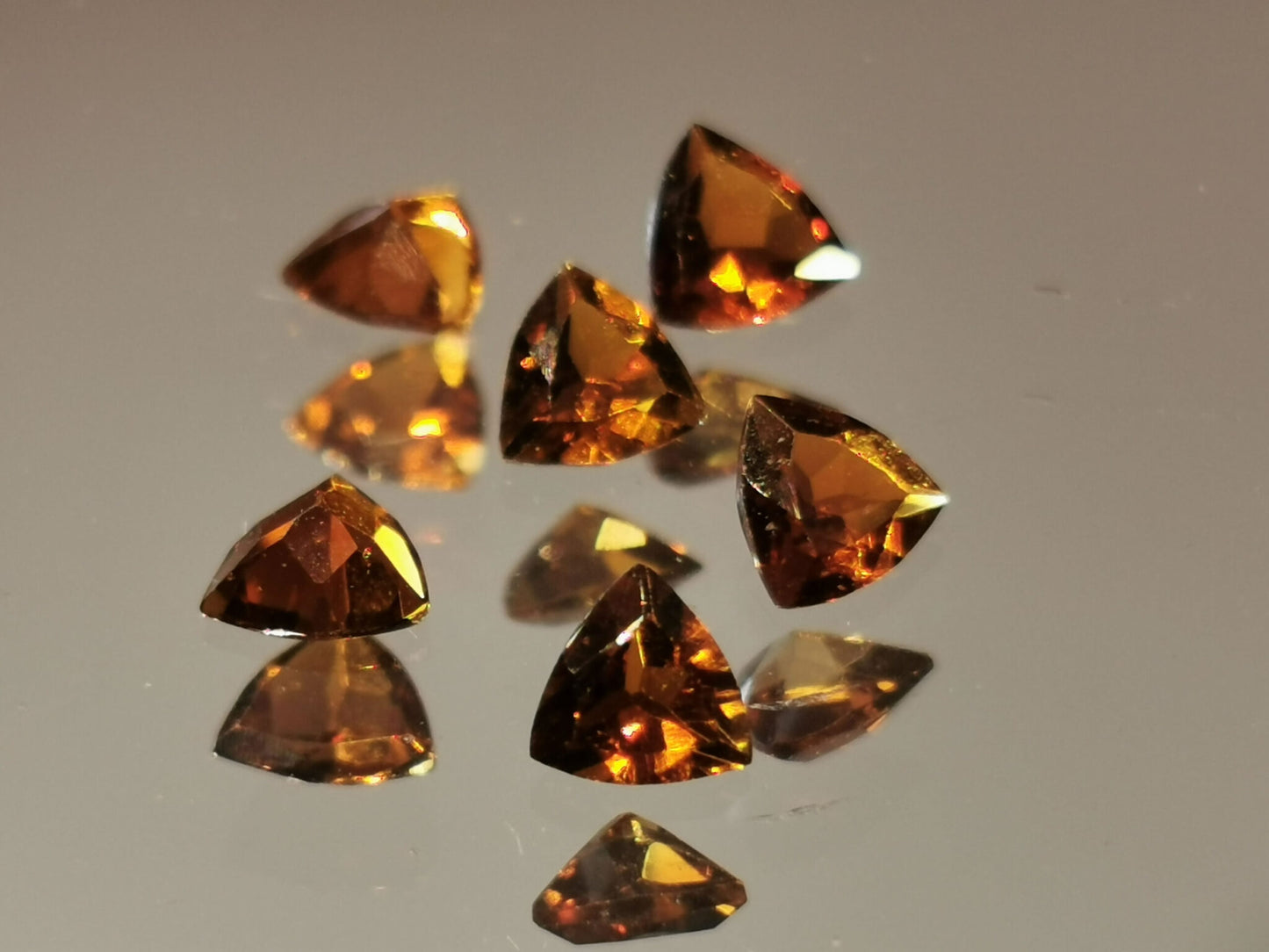 Lotto di 6 Tormaline taglio trilliant 1,02 ct totali