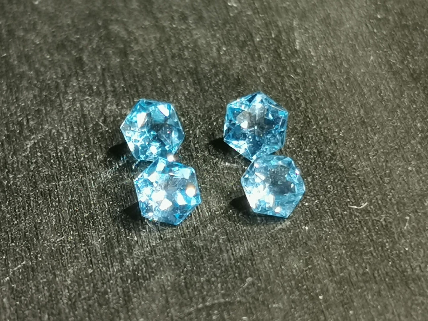 Lotto di 4 topazi taglio esagonale 1,52 ct