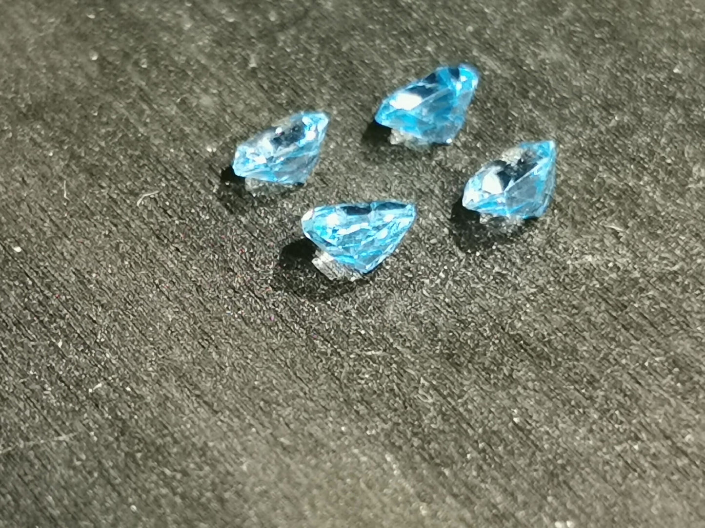 Lotto di 4 topazi taglio esagonale 1,52 ct