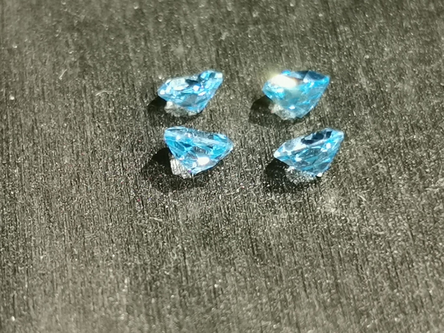 Lotto di 4 topazi taglio esagonale 1,52 ct