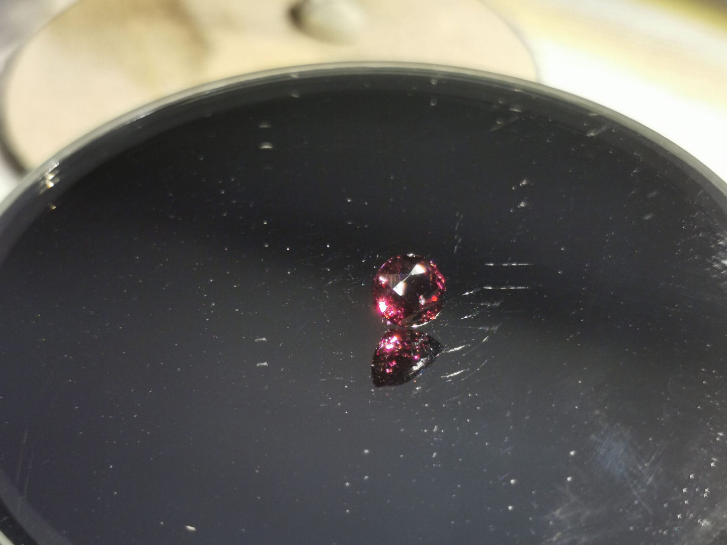 Granato Rodolite taglio ovale 1,71 ct