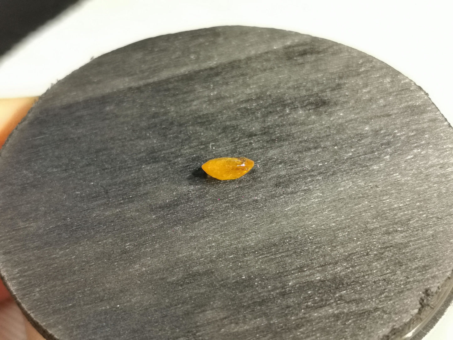 Granato Spessartina taglio ovale 1,61 ct