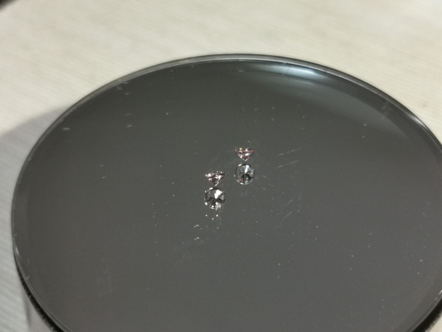 Coppia di Granati cangianti taglio rotondo 0,44 ct
