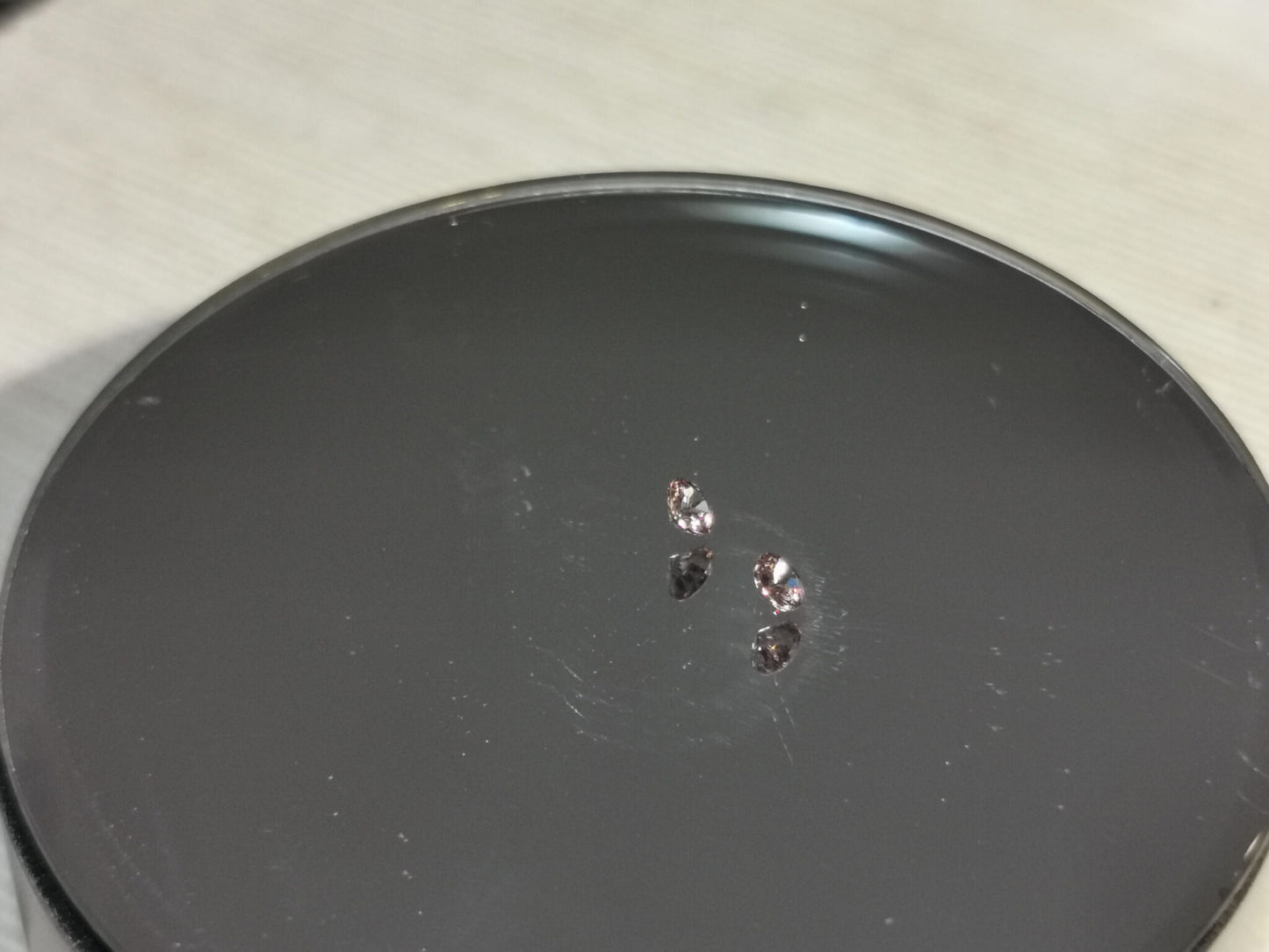 Coppia di Granati cangianti taglio rotondo 0,44 ct