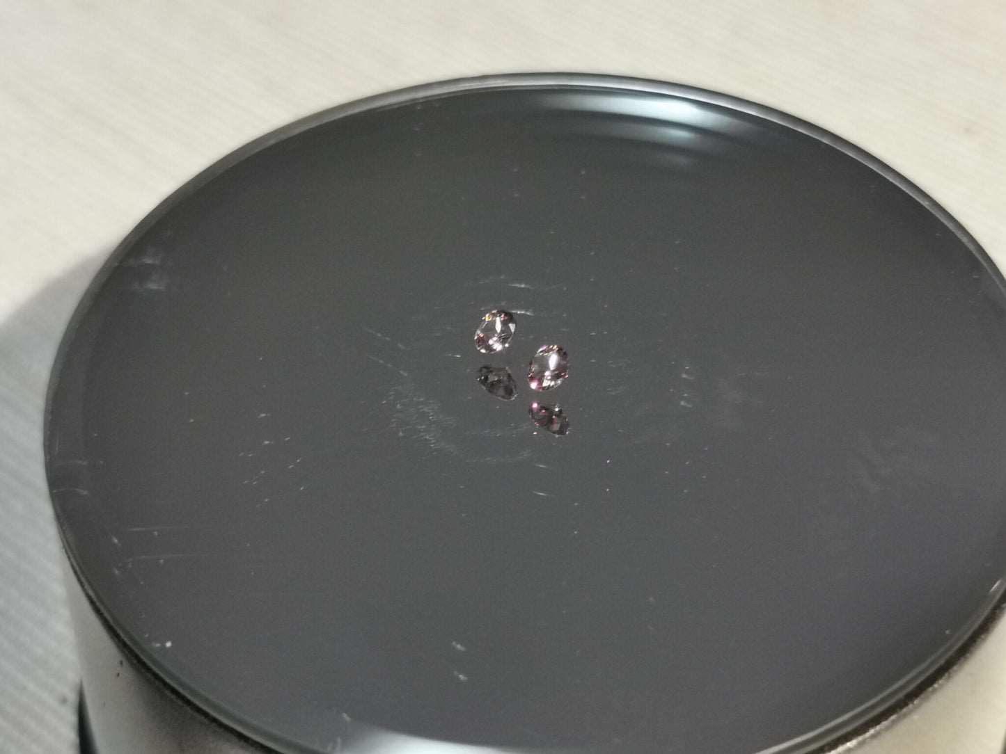 Coppia di Granati cangianti taglio rotondo 0,41 ct