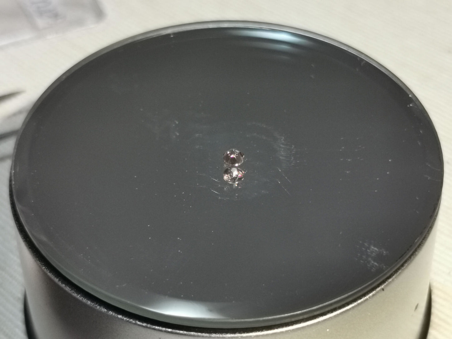 Granato cangiante taglio rotondo 0,30 ct