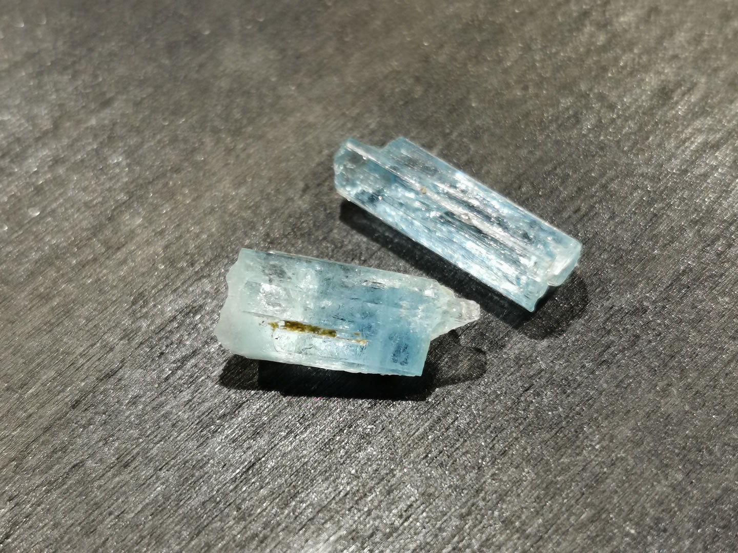 Coppia di Acquamarine grezze 6,50 ct