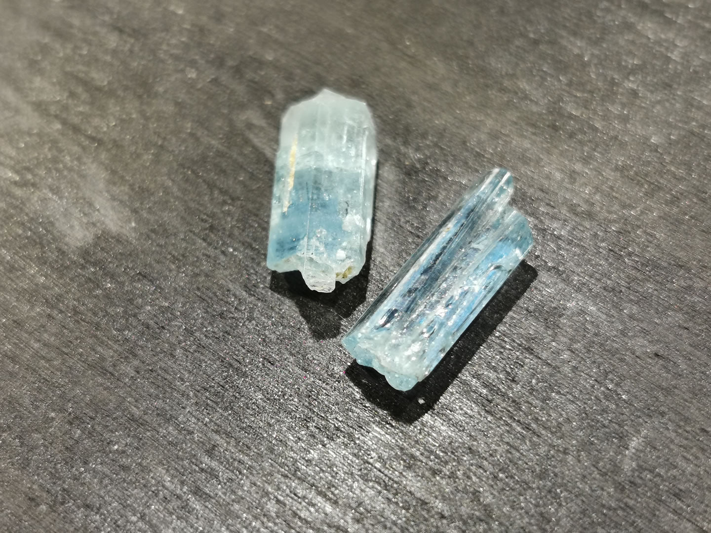 Coppia di Acquamarine grezze 6,50 ct