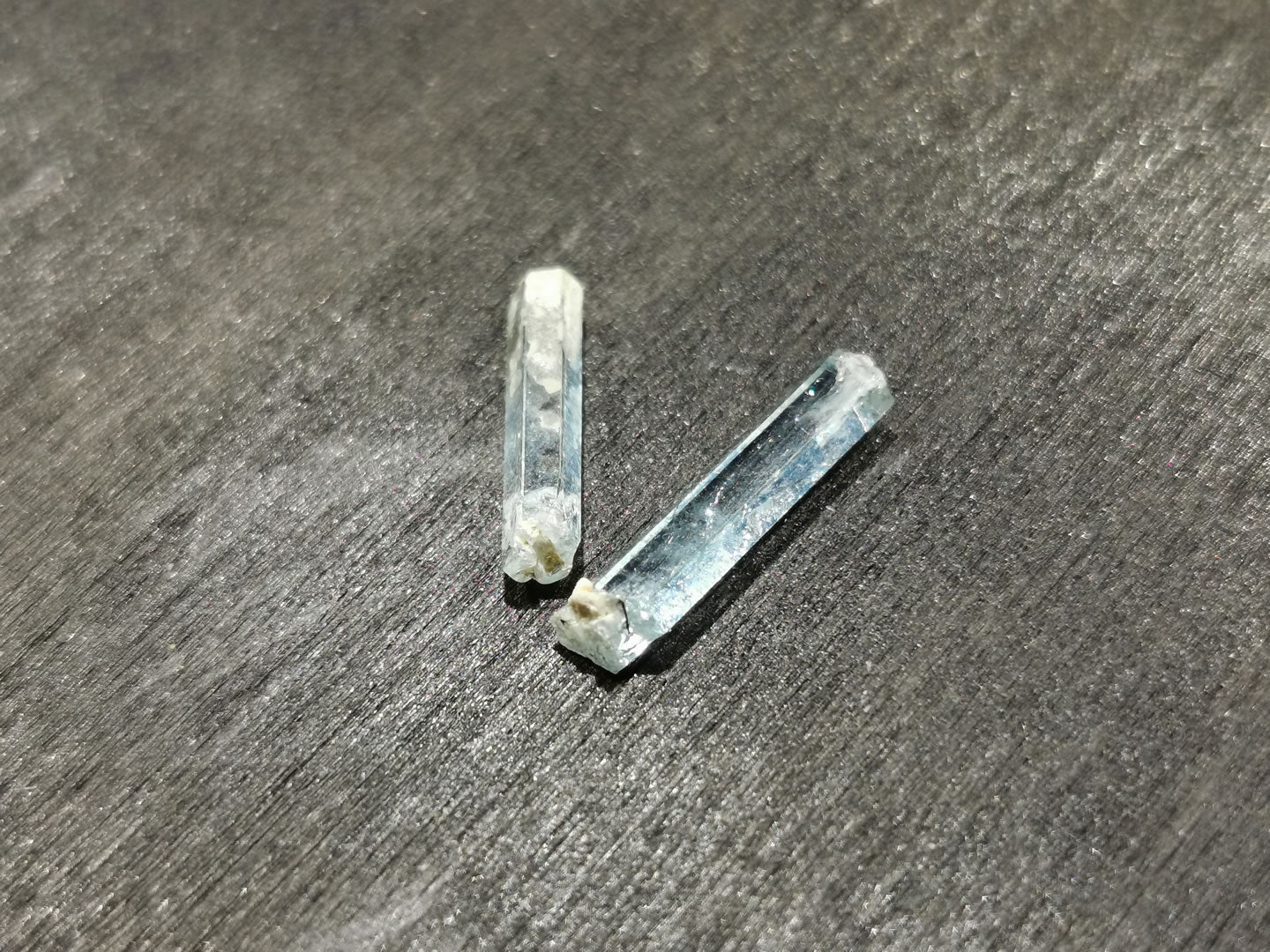 Coppia di Acquamarine grezze 2,09 ct