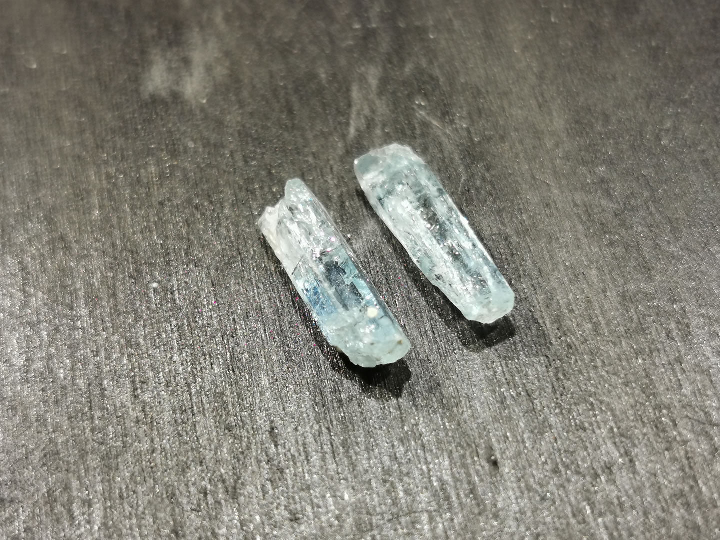 Coppia di Acquamarine grezze 3,38 ct