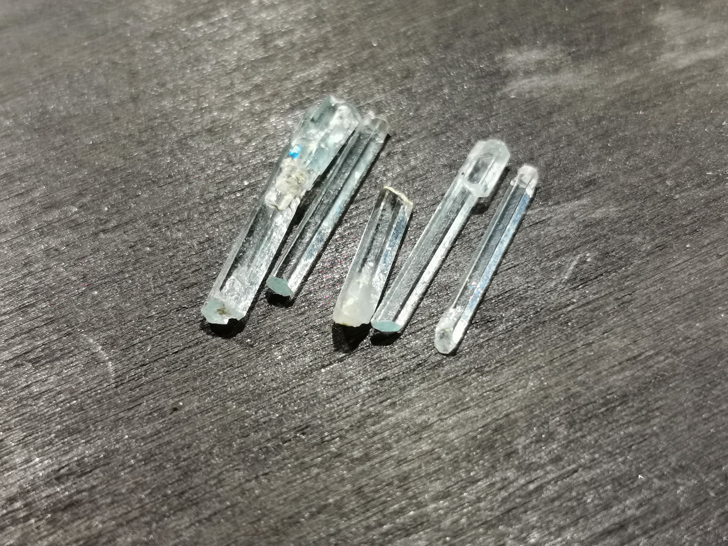 Lotti di cinque Acquamarine grezze 3,39 ct