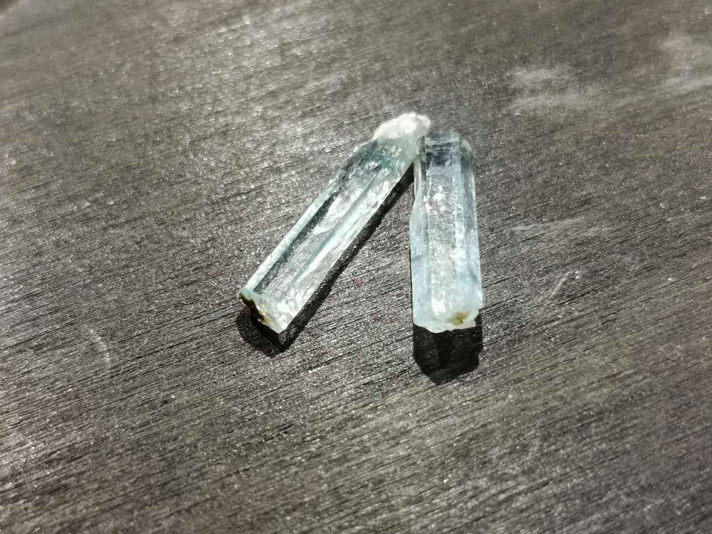 Coppia di Acquamarine grezze 5,12 ct