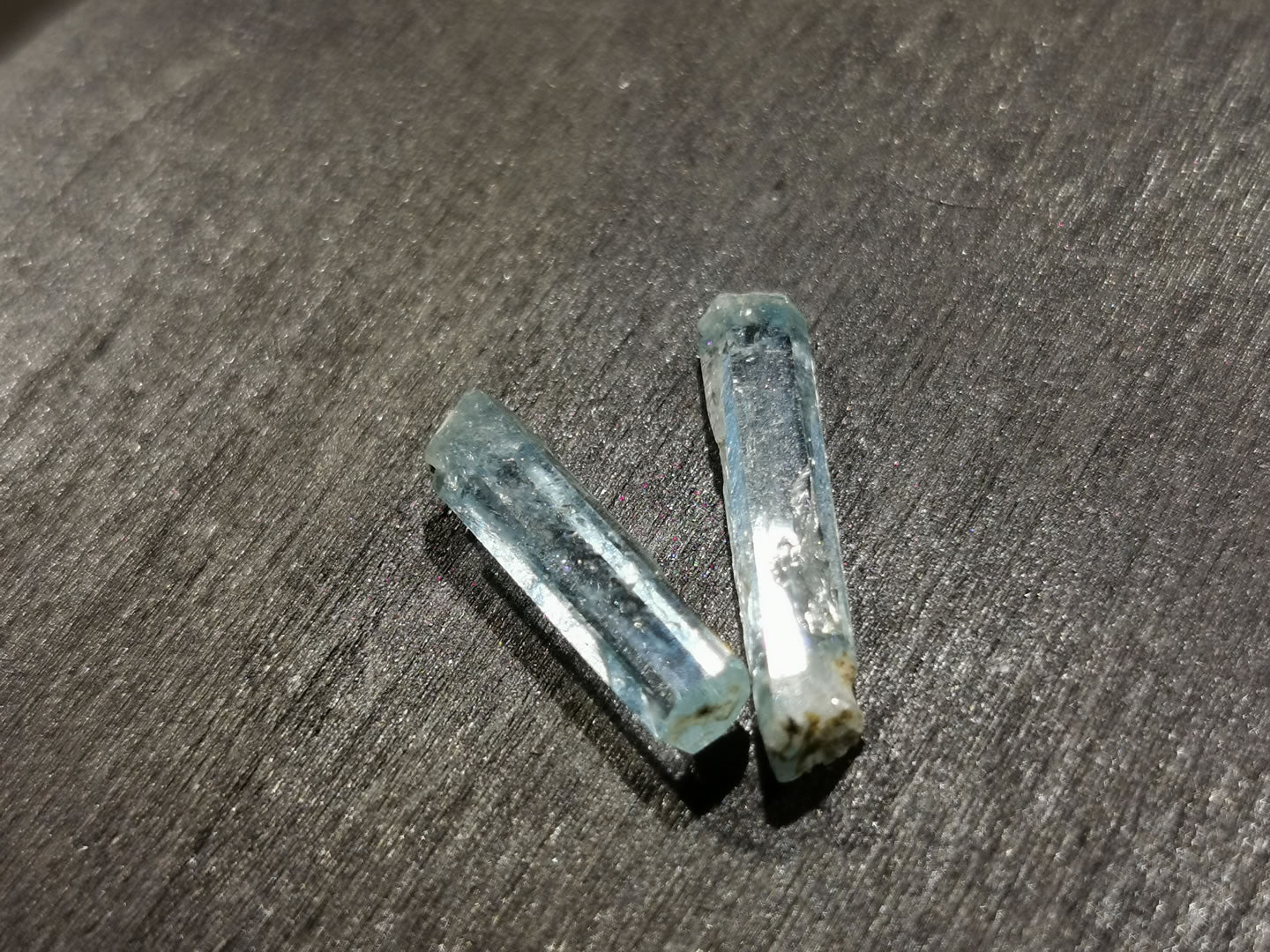 Coppia di Acquamarine grezze 5,12 ct