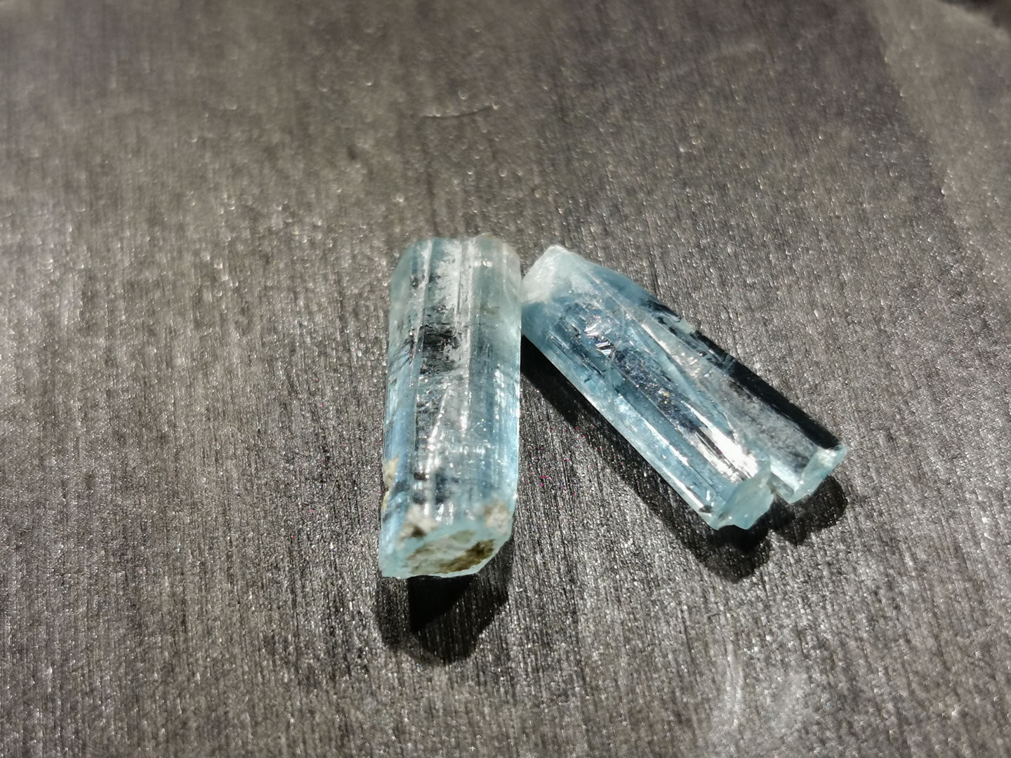 Coppia di Acquamarine grezze 9,08 ct