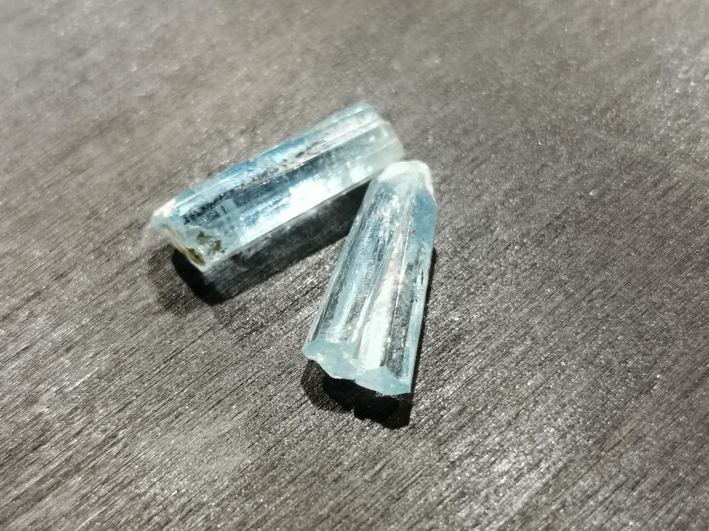 Coppia di Acquamarine grezze 9,08 ct