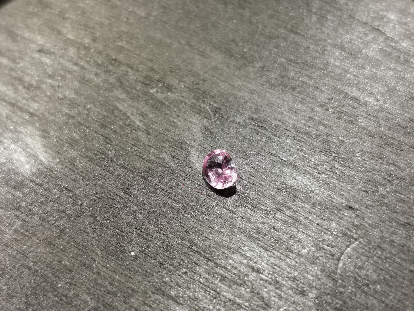 Zaffiro rosa taglio ovale 0,33 ct