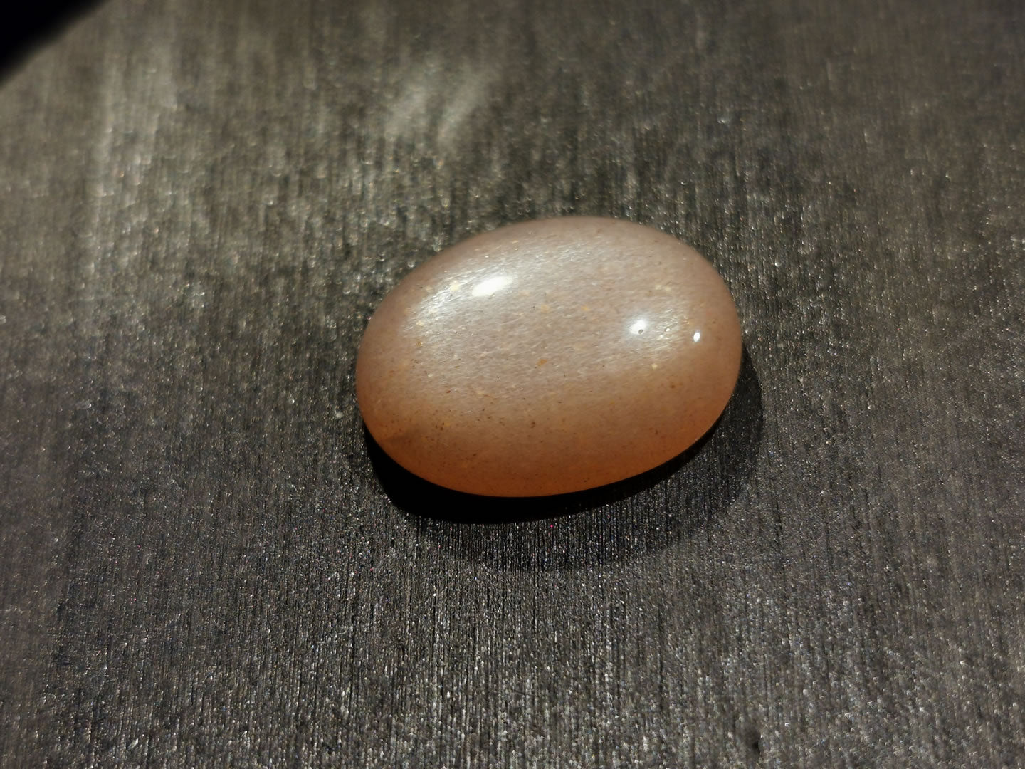 Pietra di Sole taglio ovale cabochon 11,31 ct