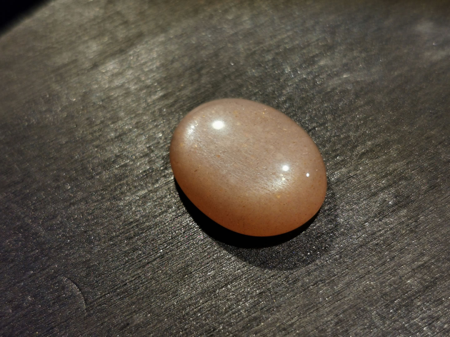 Pietra di Sole taglio ovale cabochon 11,31 ct