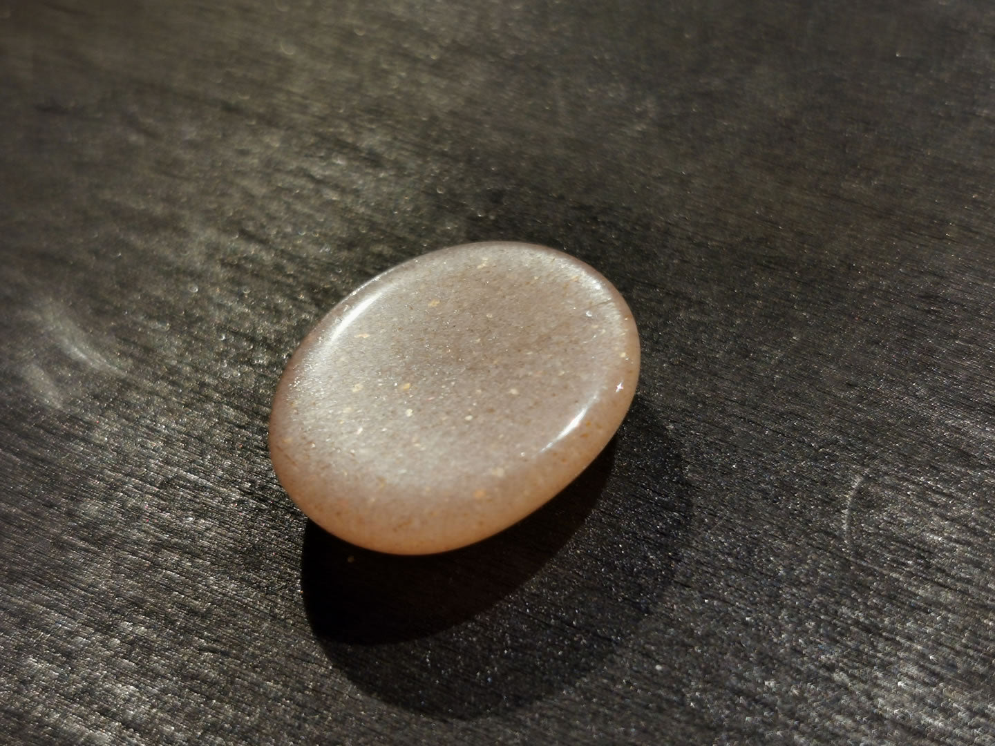 Pietra di Sole taglio ovale cabochon 11,31 ct