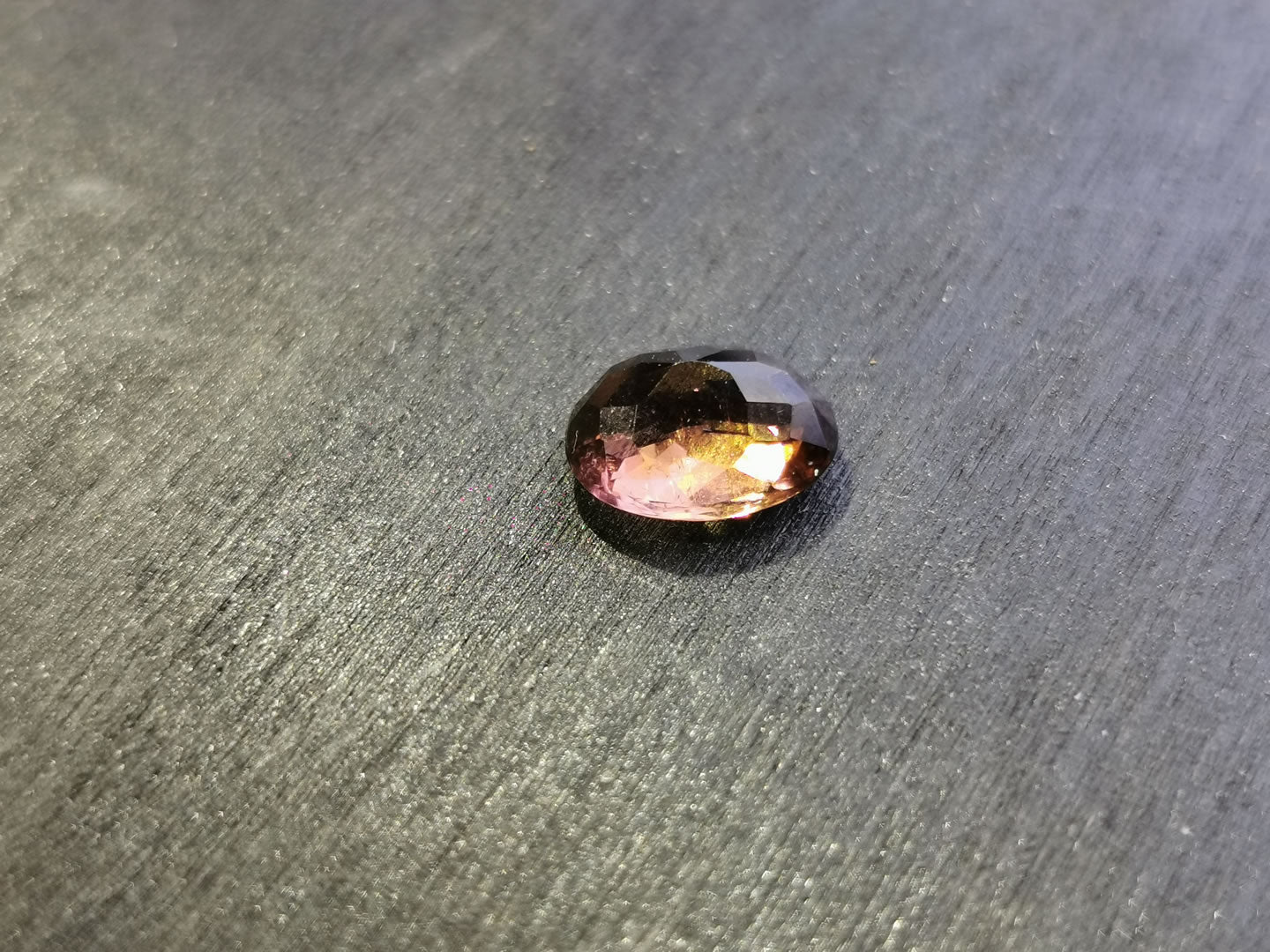 Tormalina taglio ovale 1,71 ct