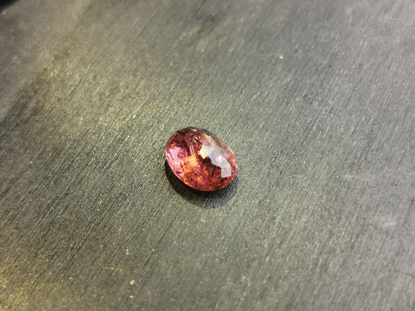 Tormalina taglio ovale 2,11 ct