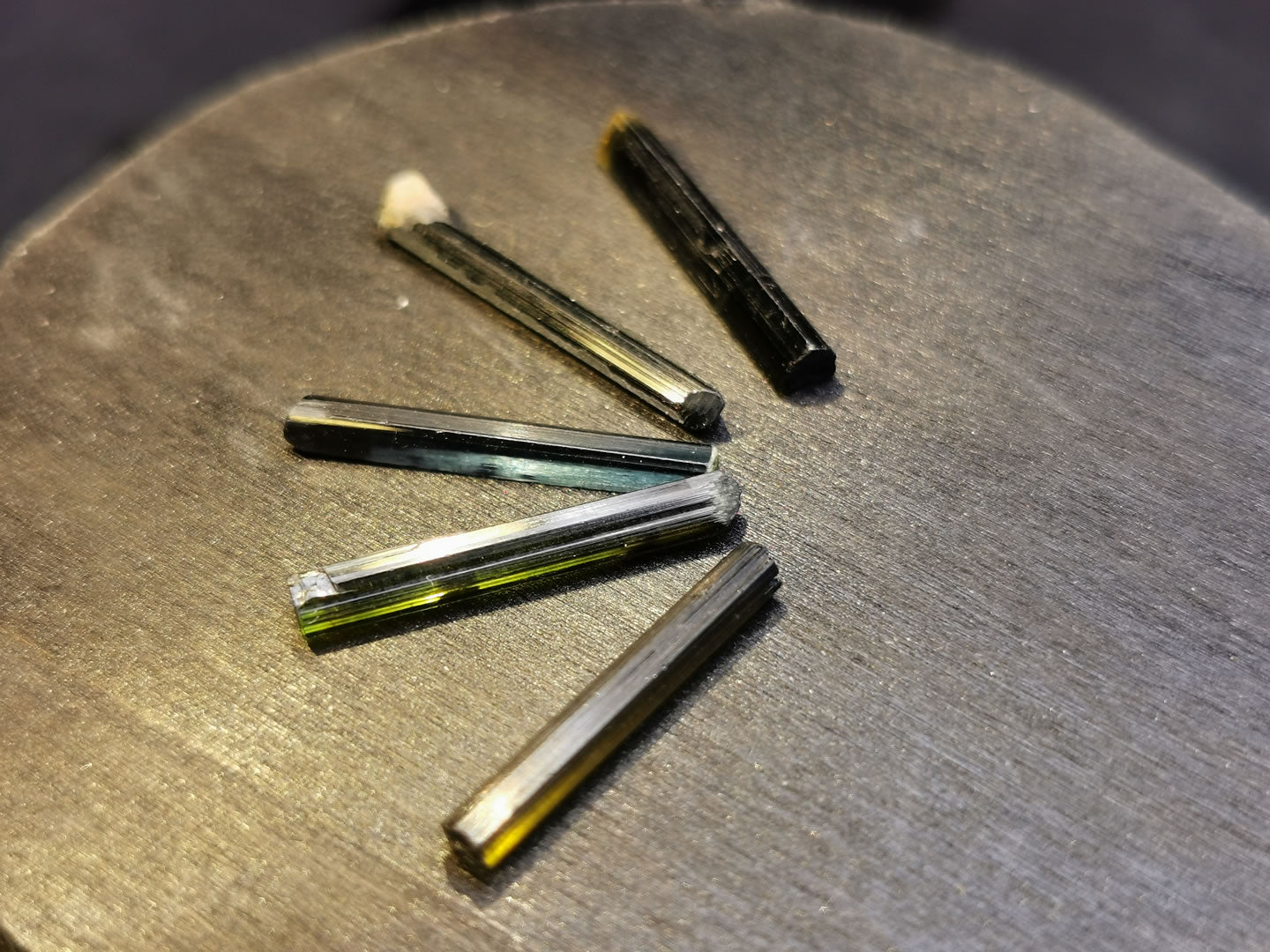 Lotto di cinque Tormaline grezze 9,72 ct