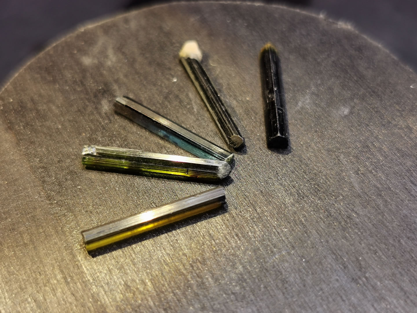Lotto di cinque Tormaline grezze 9,72 ct