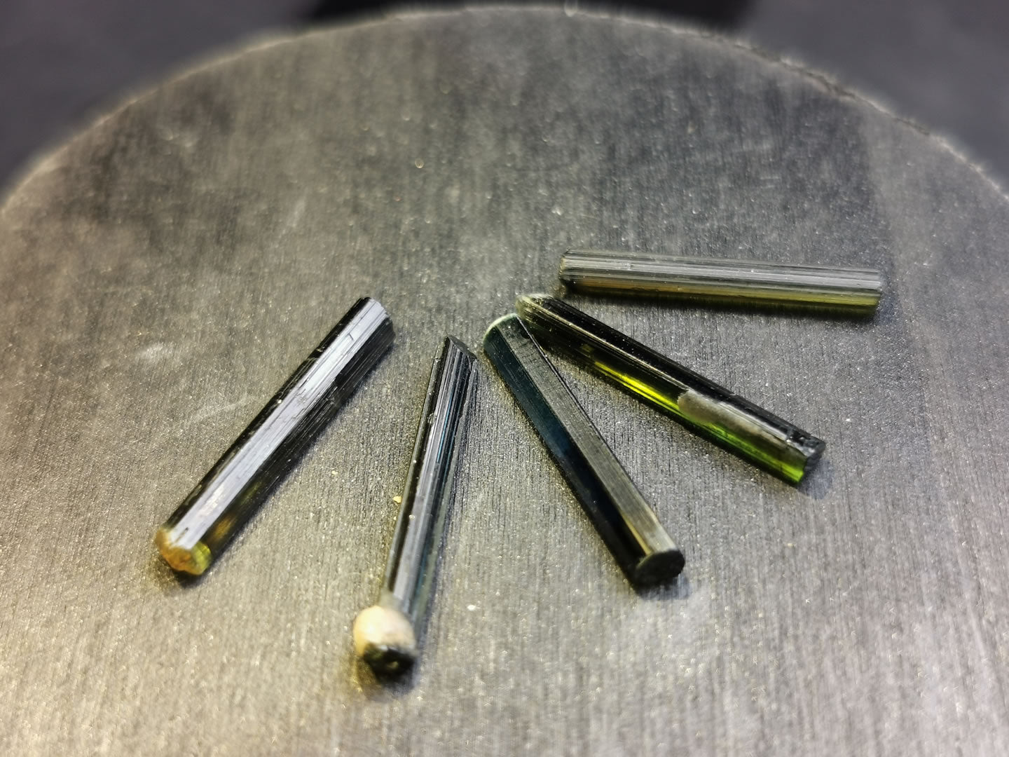 Lotto di cinque Tormaline grezze 9,72 ct