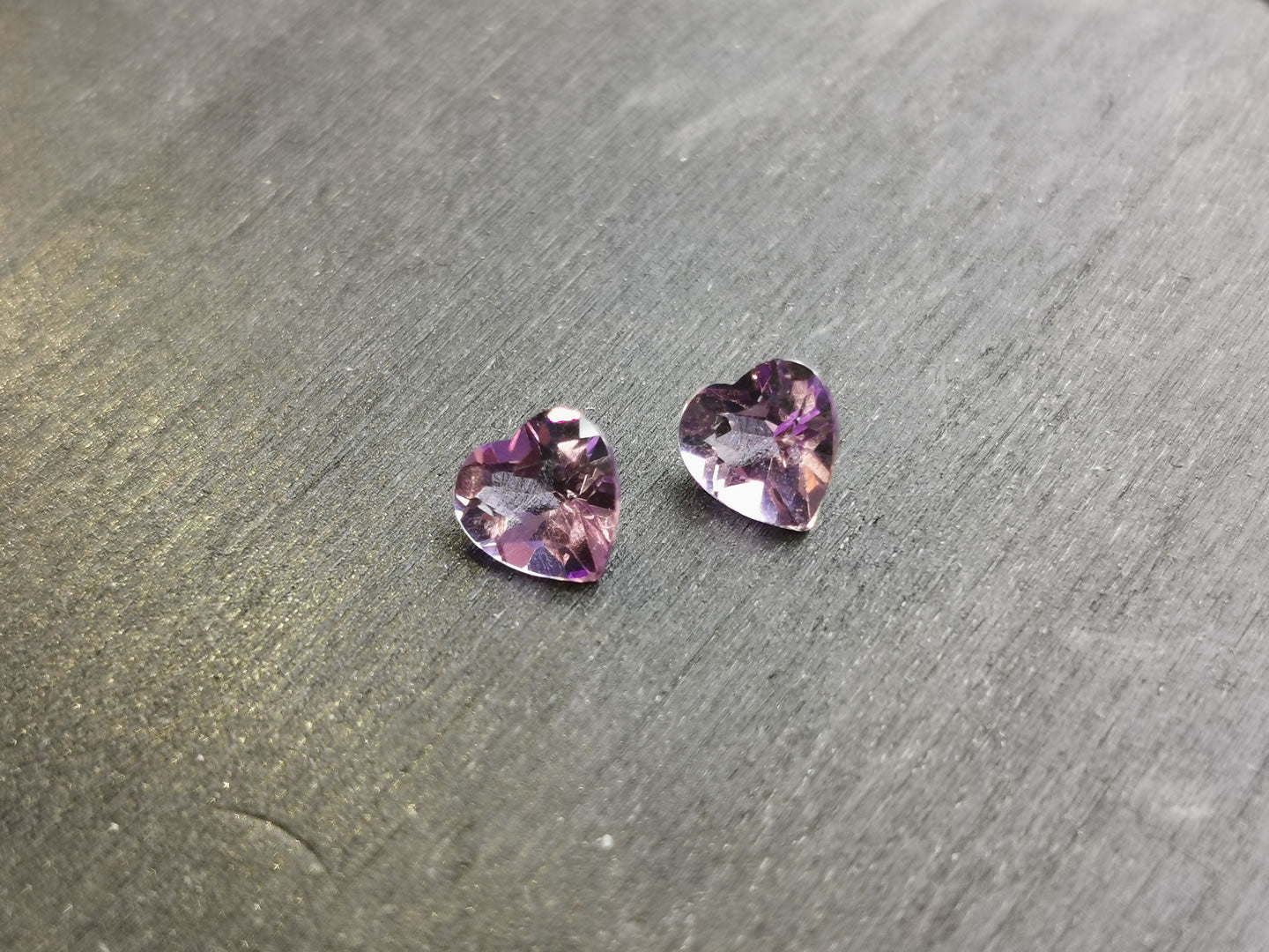 Coppia di Ametiste taglio cuore 1,35 ct